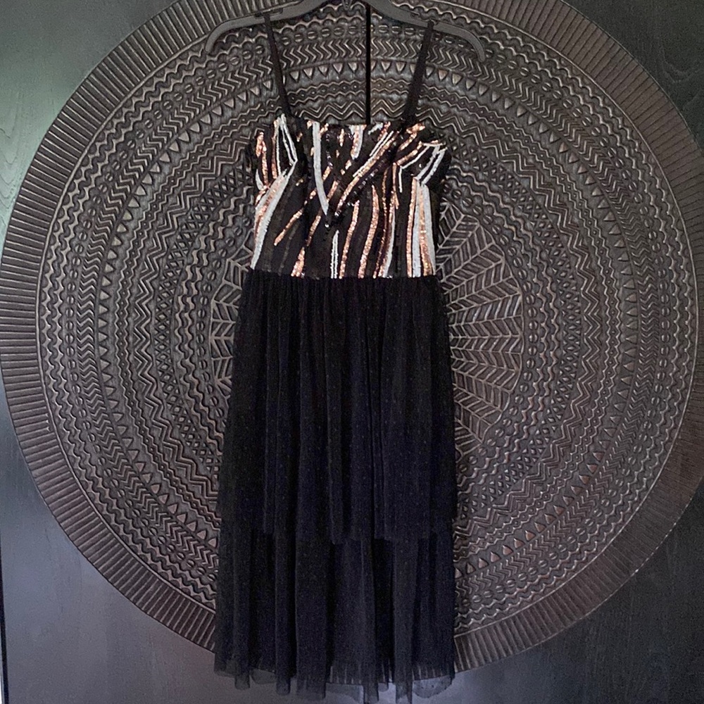 NEW Dress the Population Kady sequin tiered dress small S
